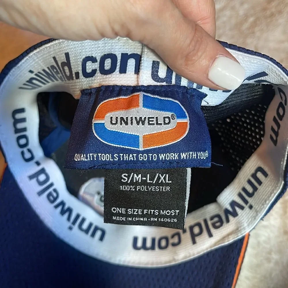 Uniweld hat